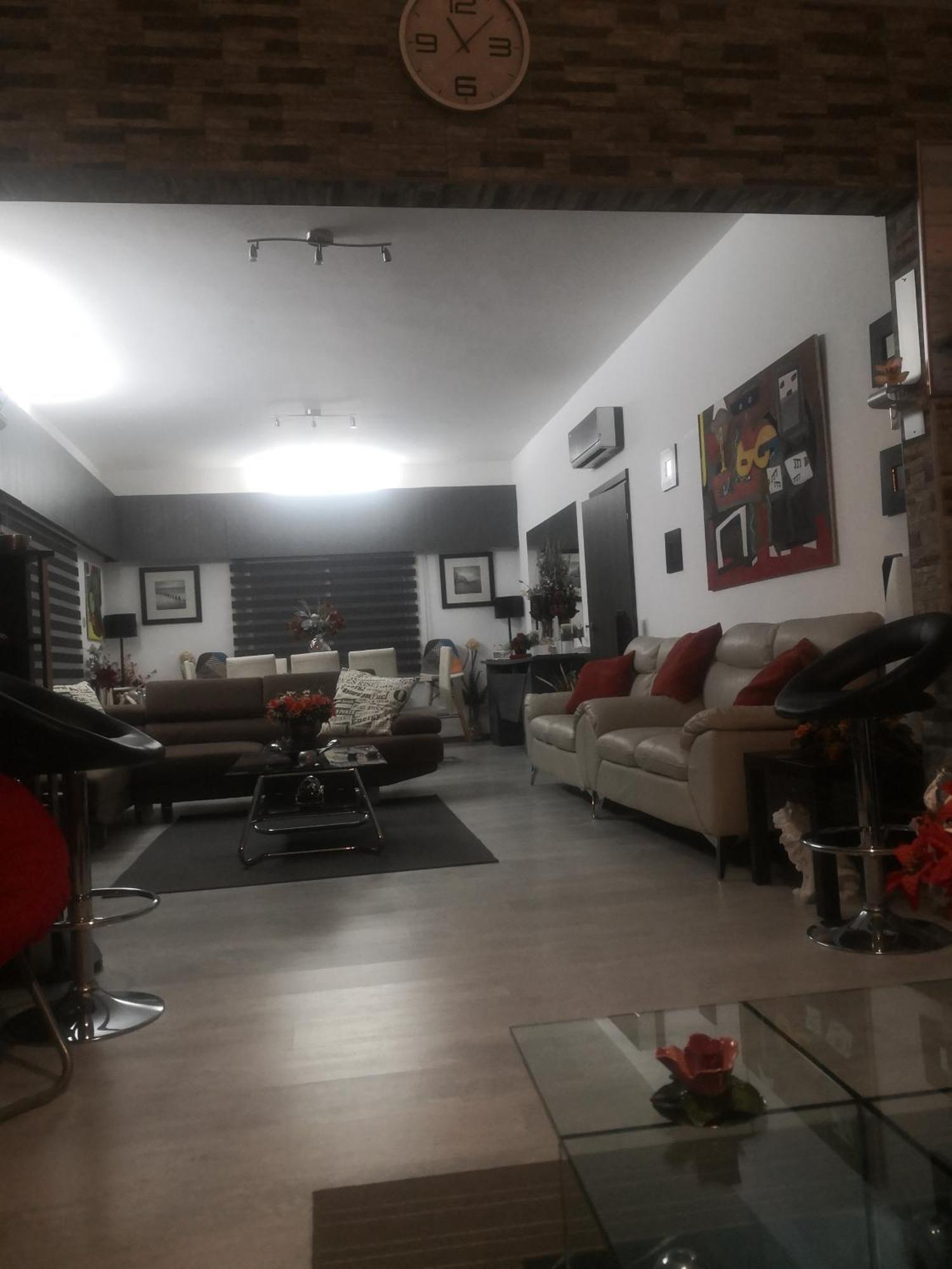 Andros Residence ليماسول الغرفة الصورة